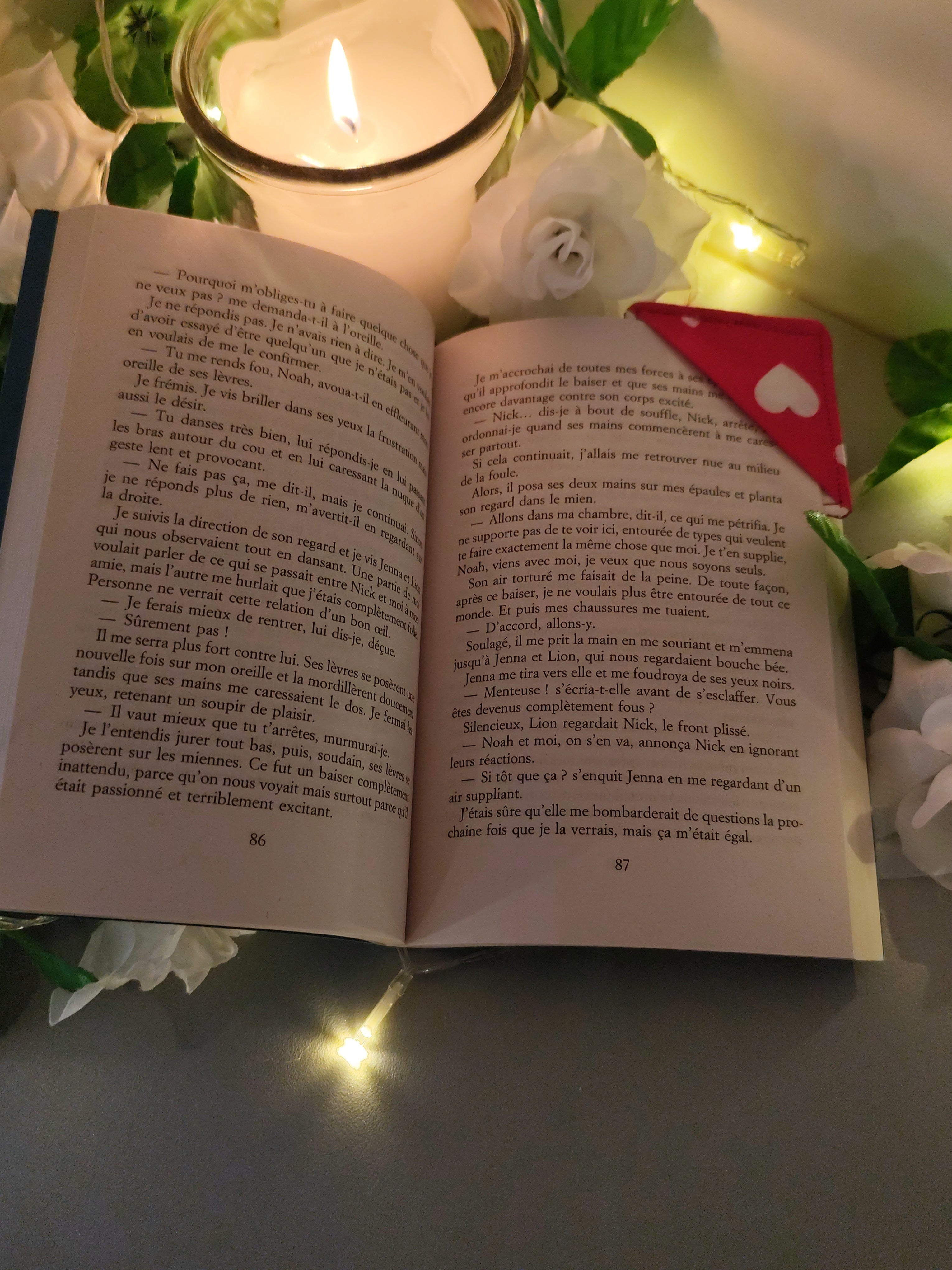 Marque-page d'Angle en Tissu Fait Main - Coin de Page de Lecture - Motif Cœurs